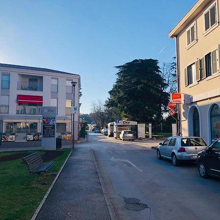 New City Center Design Apartment Poreč Kültér fotó