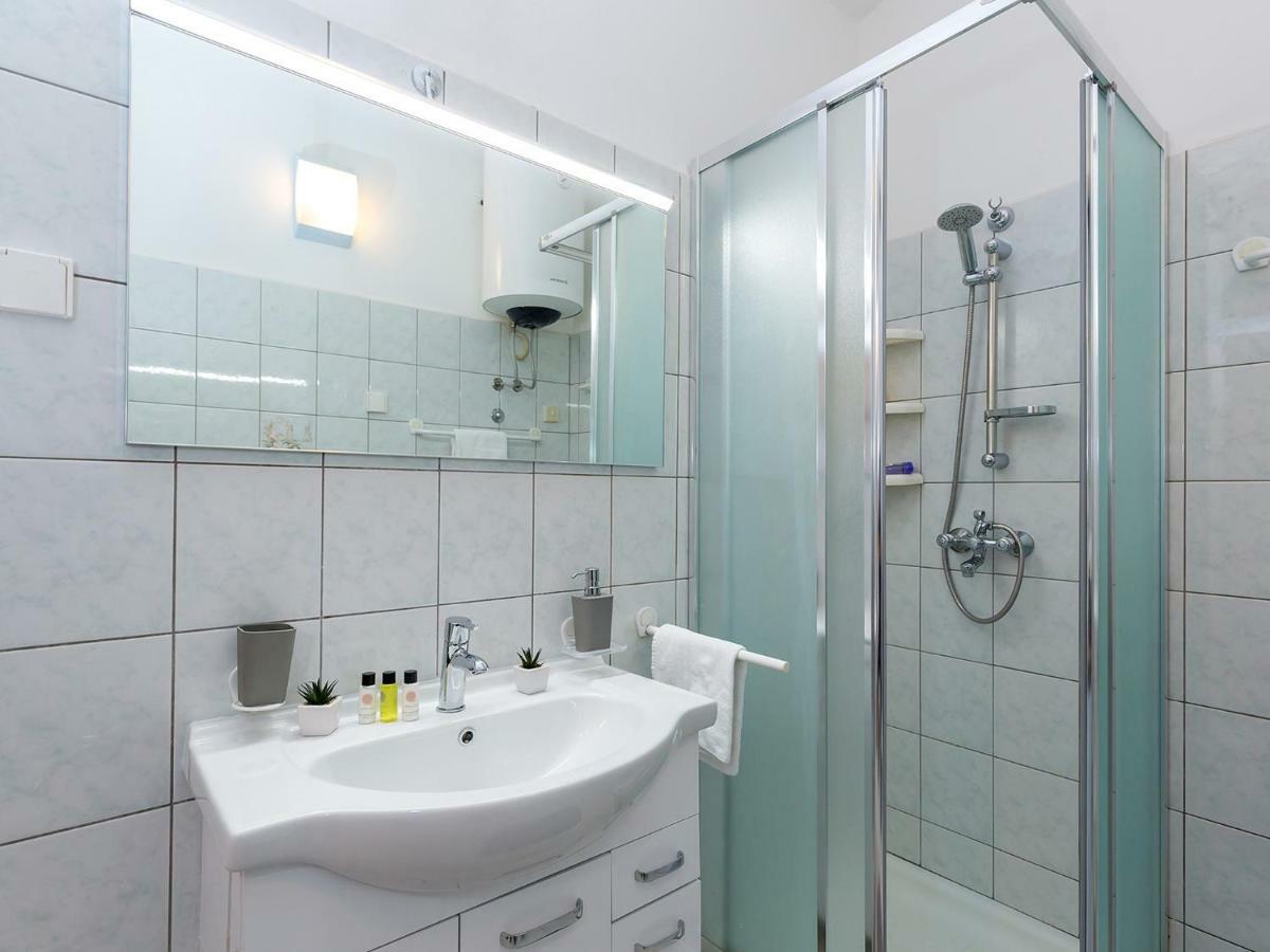 New City Center Design Apartment Poreč Kültér fotó