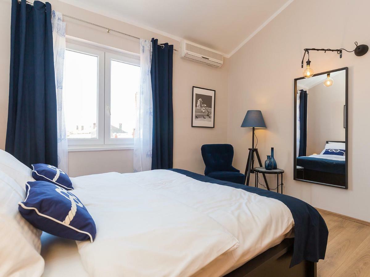 New City Center Design Apartment Poreč Kültér fotó