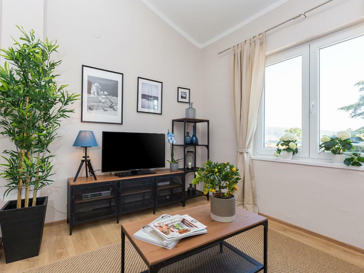 New City Center Design Apartment Poreč Kültér fotó